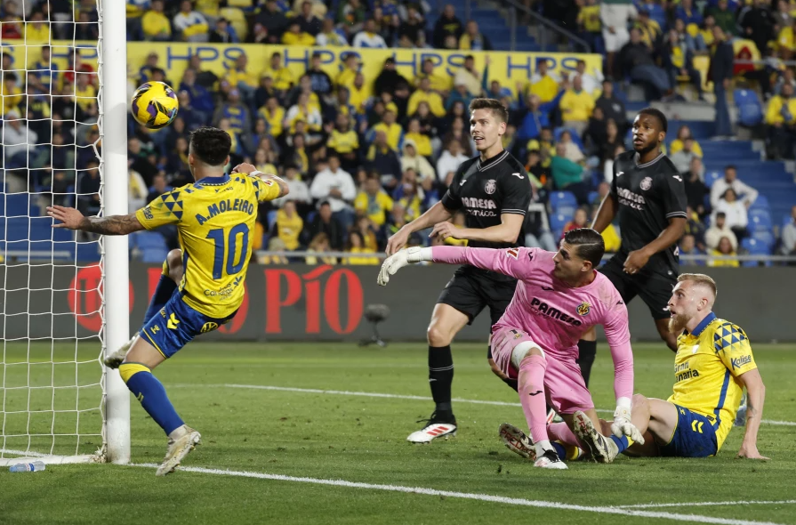 Las Palmas vs Villarreal (00:30 &#8211; 09/02) | Xem lại trận đấu