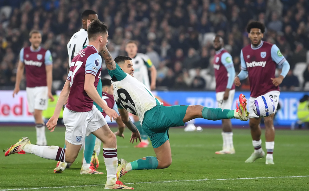 West Ham vs Newcastle United (03:00 – 11/03) | Xem lại trận đấu